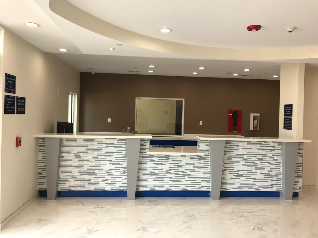 Americas Best Value Inn & Suites Spring / N. Houston מראה חיצוני תמונה