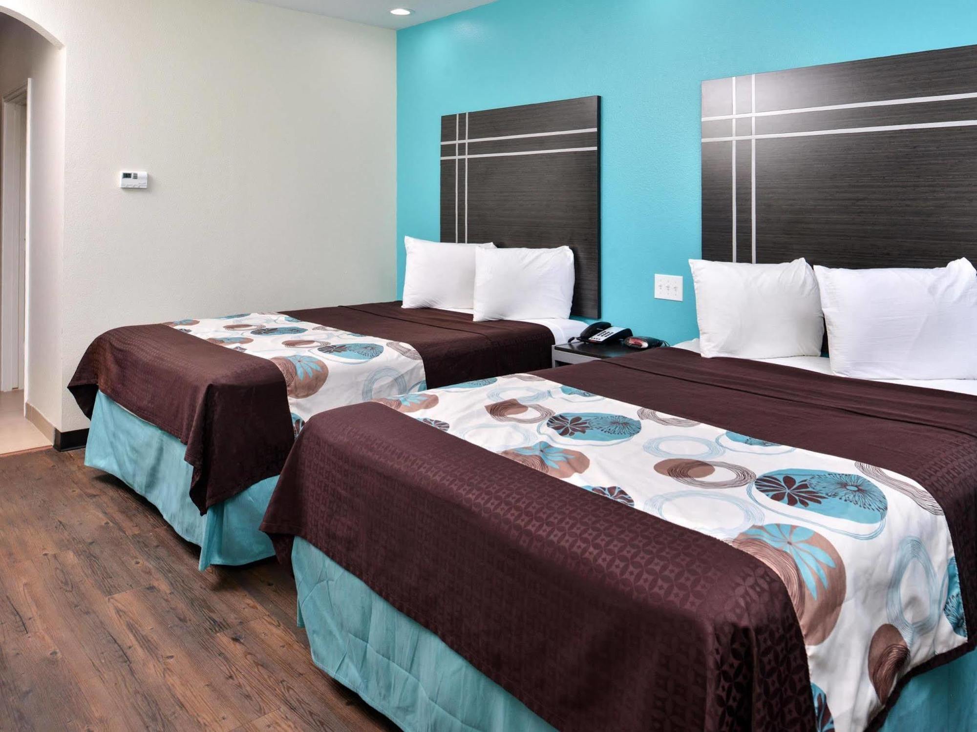 Americas Best Value Inn & Suites Spring / N. Houston מראה חיצוני תמונה